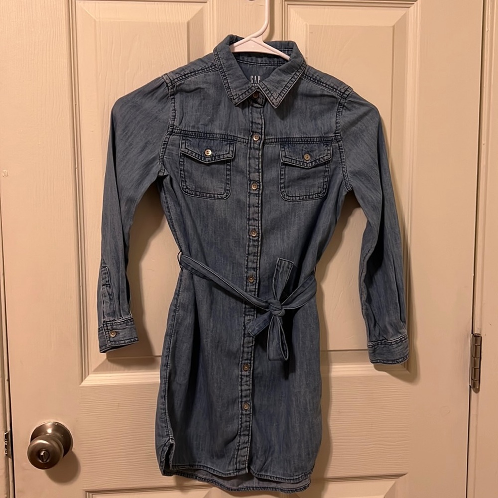 NWOT Gap soft denim dress.